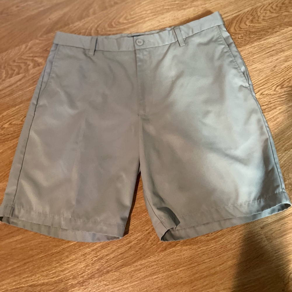Docker’s Khaki Men’s Flat Front Stretch Dress Shorts Size 36